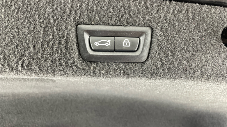 BMW 7 Series 740e Exclusive 4dr Auto Saloon